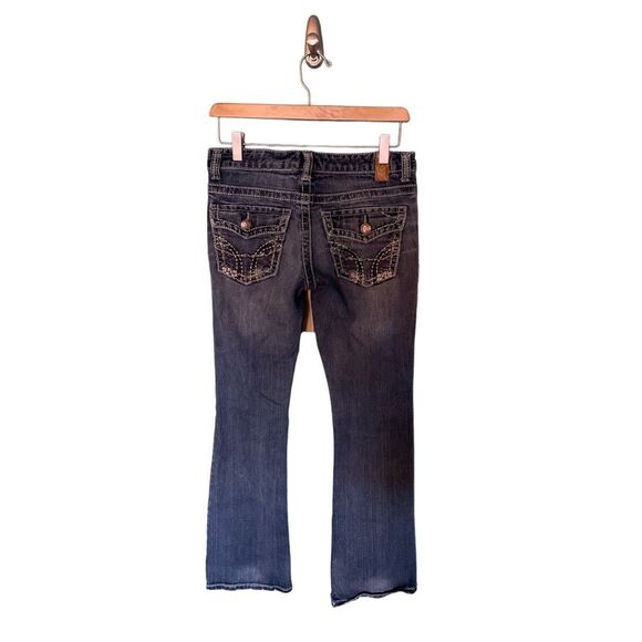 Maurice’s Thick White Stitch Low Rise Back Flap Pocket Bootcut Jeans Size 1/2 - Picture 1 of 4
